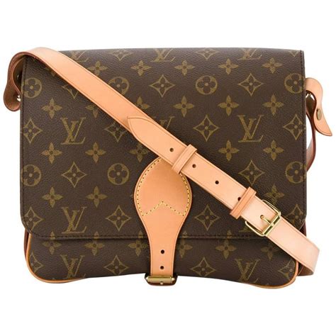 louis vuitton with front flaps bag